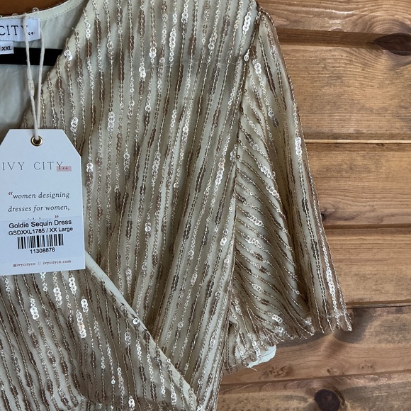 Ivy City Co Gold Midi Dress - Picture 3 of 10